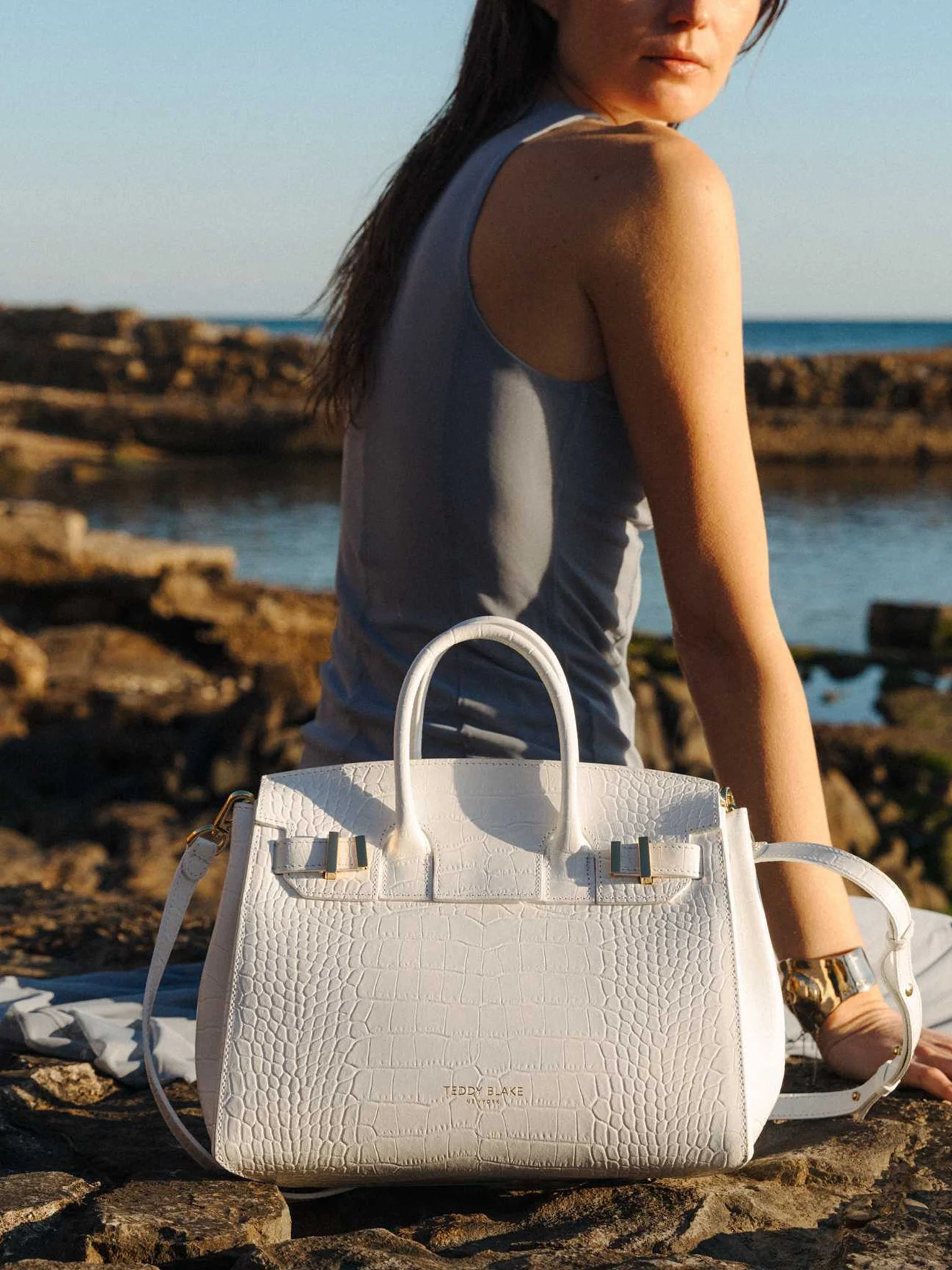 Gigi Croco 11" - White - Image 10