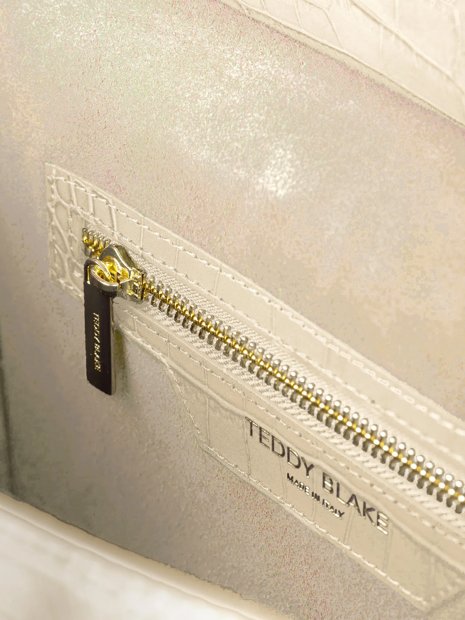 Gigi Croco 11" - Cream - Image 7