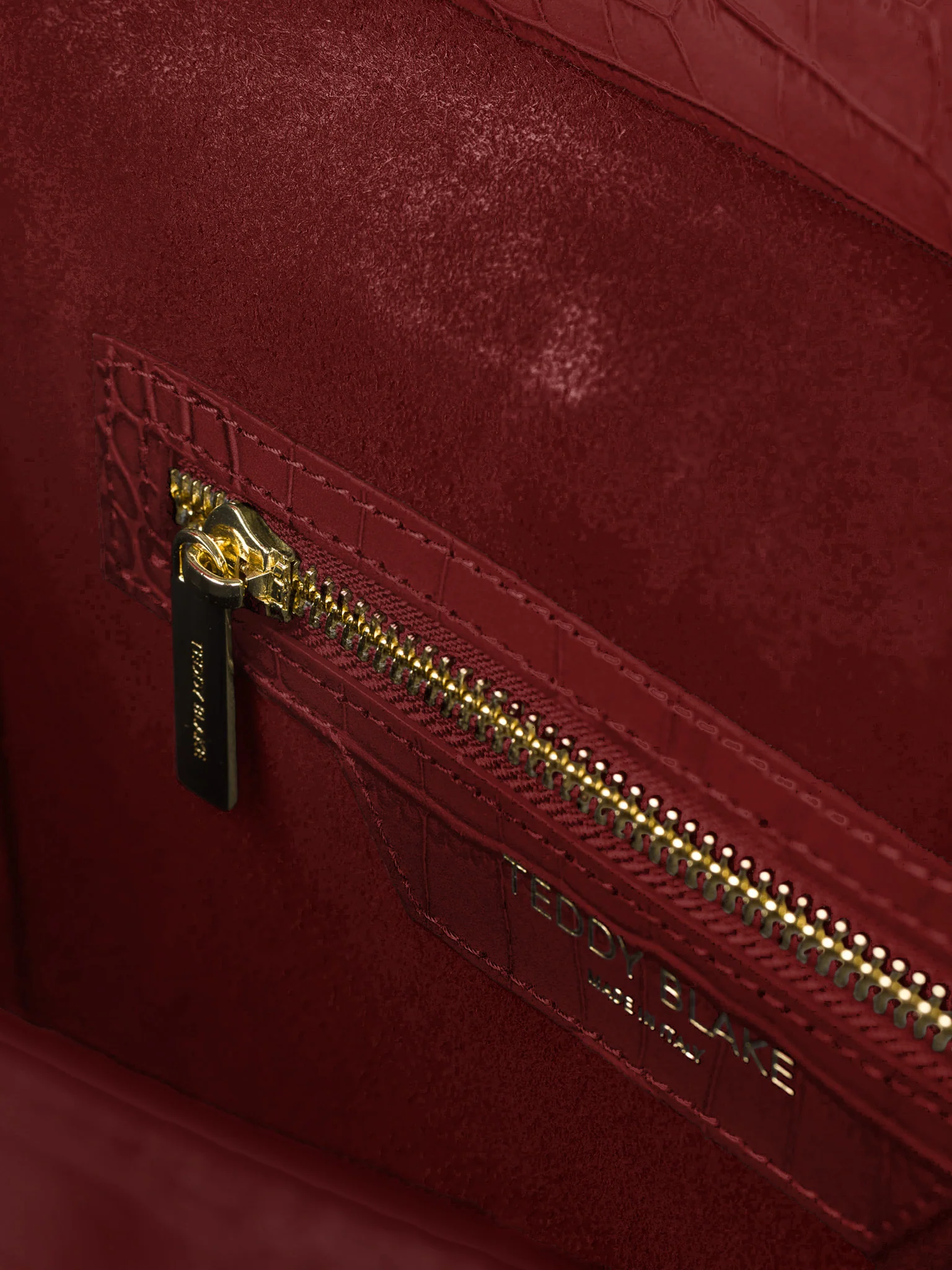 Gigi Croco 11" - Red - Image 7