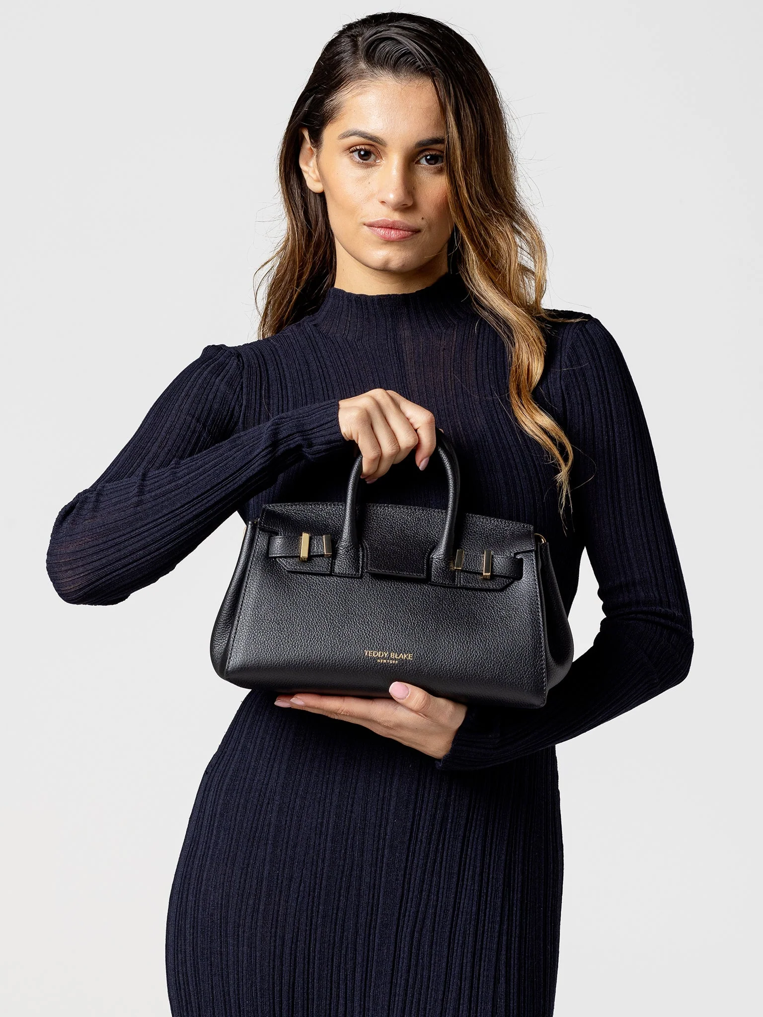 Gigi Low Dollarino 11" - Black - Image 8