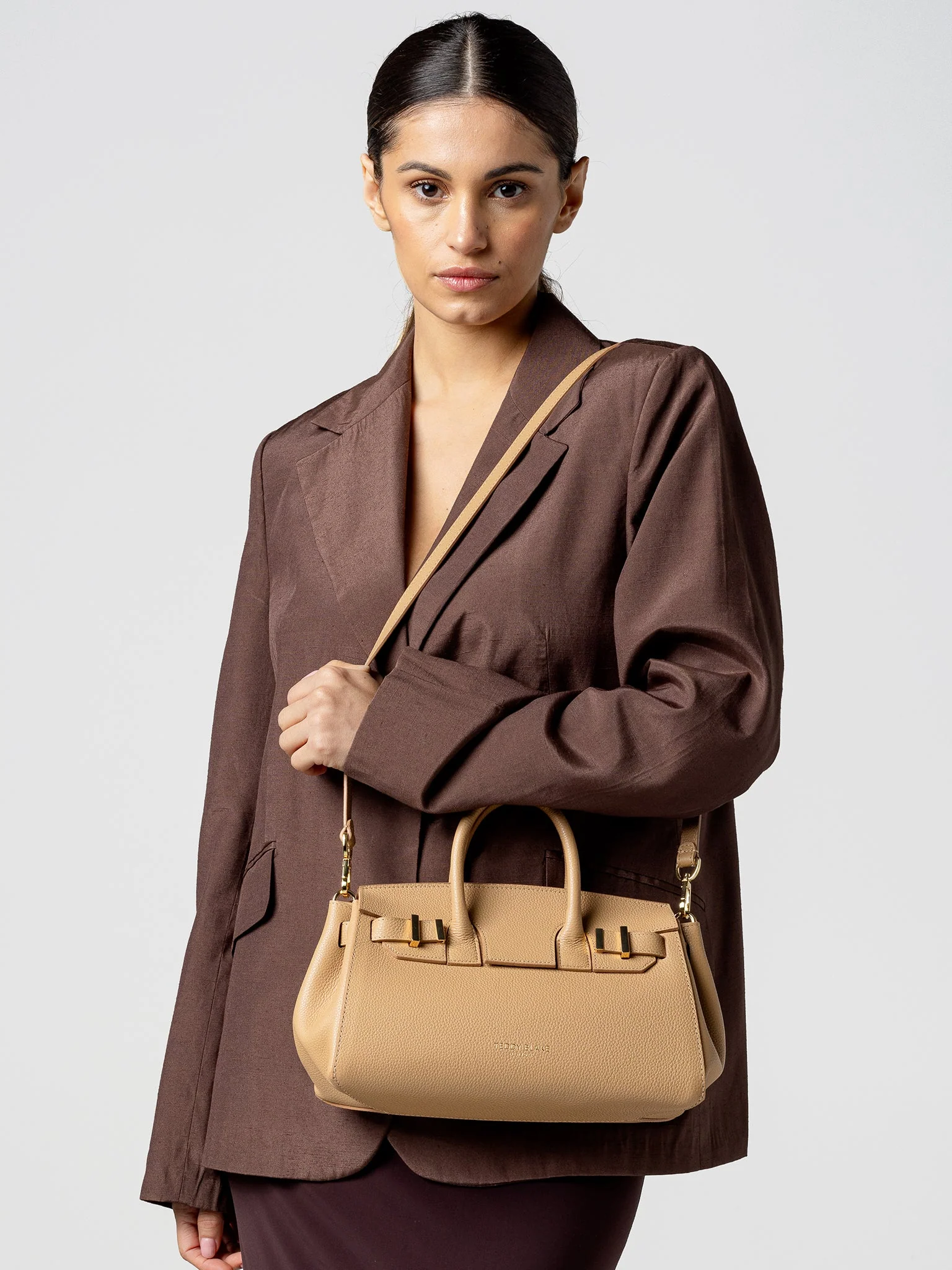 Gigi Low Dollarino 11" - Light Beige - Image 9